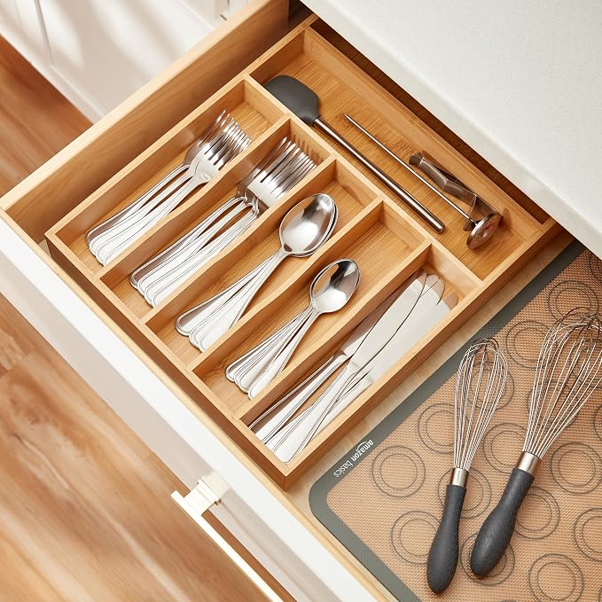 Amazon Basics Silverware Set, Stainless Steel Flatware, Dishwasher Safe - Image 7