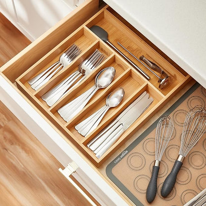 Amazon Basics 20-Piece Stainless Steel Flatware Set with Square Edge, Service for 4, Silver