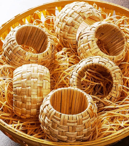 Natural Rattan Napkin Rings Set of 12 - Fancy Elegant Beautiful Decorative Napkin Holder for Dining Table Décor, Easter, Farmhouse, Dinner, Wedding, Family Gathering, Thanksgiving & Everyday Use
