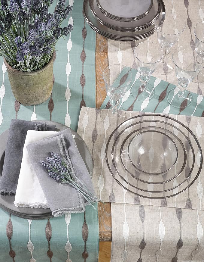 Saro Lifestyle Modern Embroidered Design Table Runner - Image 4