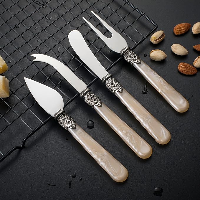 REVERIE Collection 4-piece Stainless Steel Butter Spreader Cheese Knife - Image 2